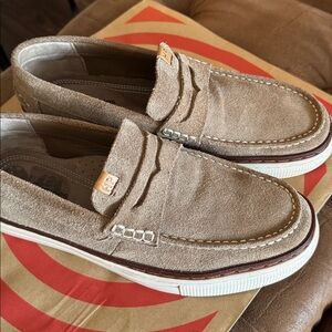 Hush puppies slip ons